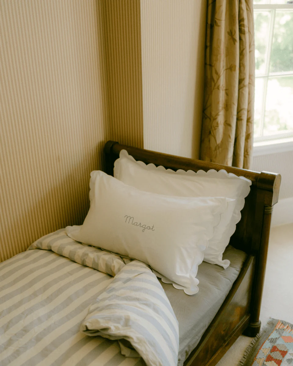 Pillowcase - Pink Scalloped Edge - Image 4